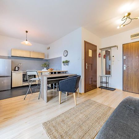 Apartament Z Balkonem I Bezplatnym Parkingiem Gdansk Exterior photo