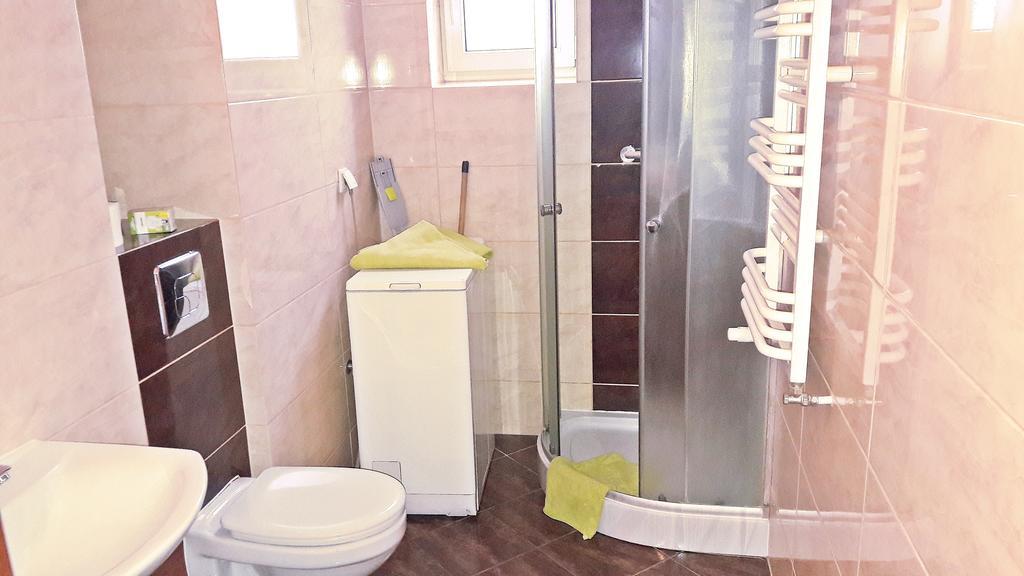 Apartament Z Balkonem I Bezplatnym Parkingiem Gdansk Exterior photo